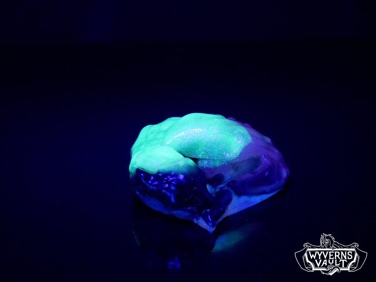 UV - Small Sleeping Wyvern - NC31